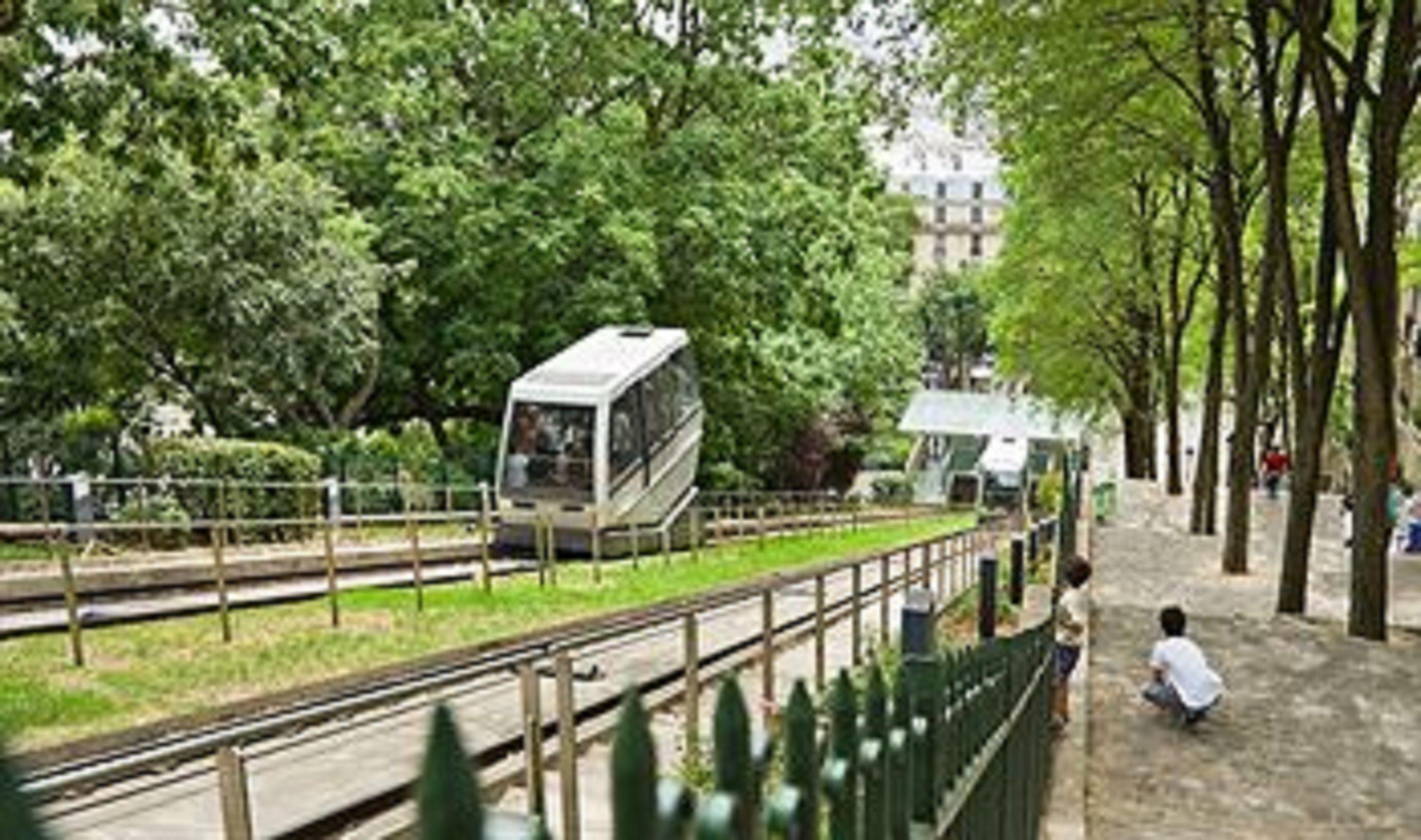 Jardins De Montmartre Hotel Parigi