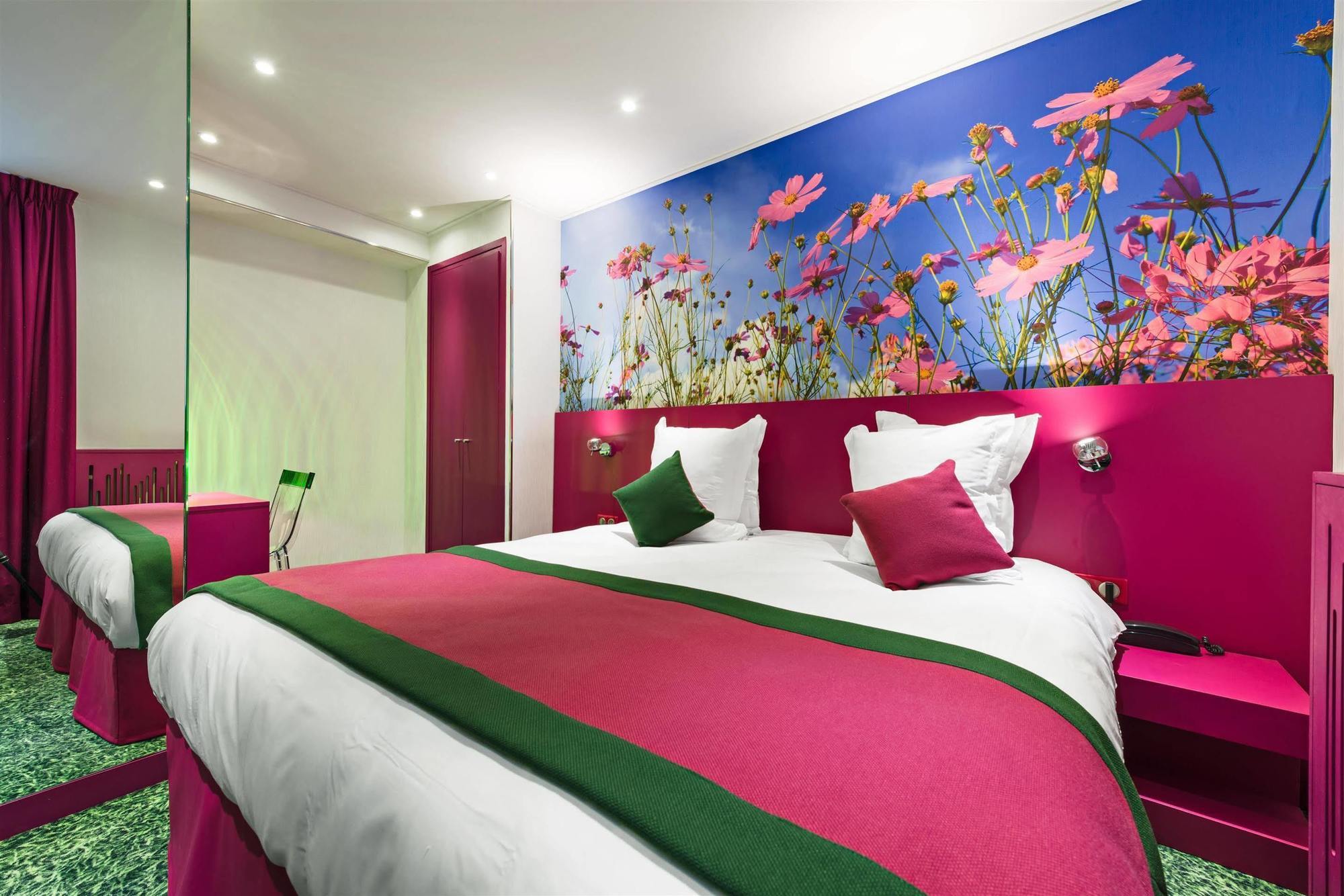 Jardins De Montmartre Hotel