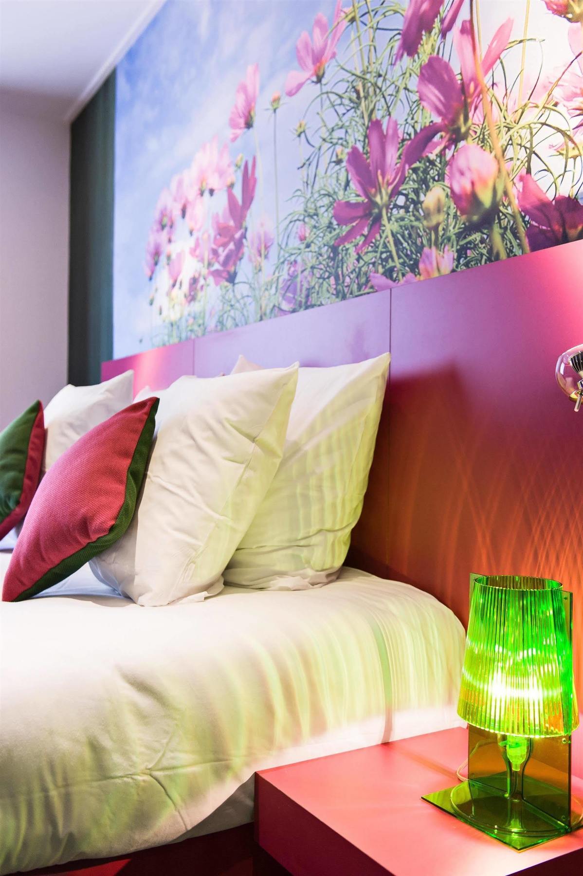 Hotel Jardins De Montmartre Parigi