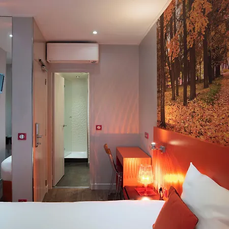 Hotel Jardins De Montmartre Parigi