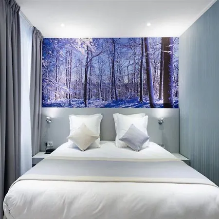 Hotel Jardins De Montmartre Parigi